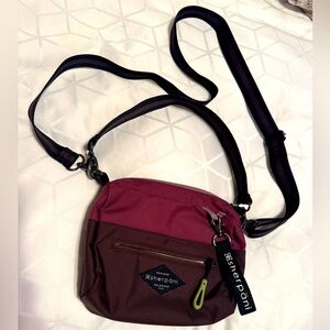 Sherpani Crossbody Bag 8.5"